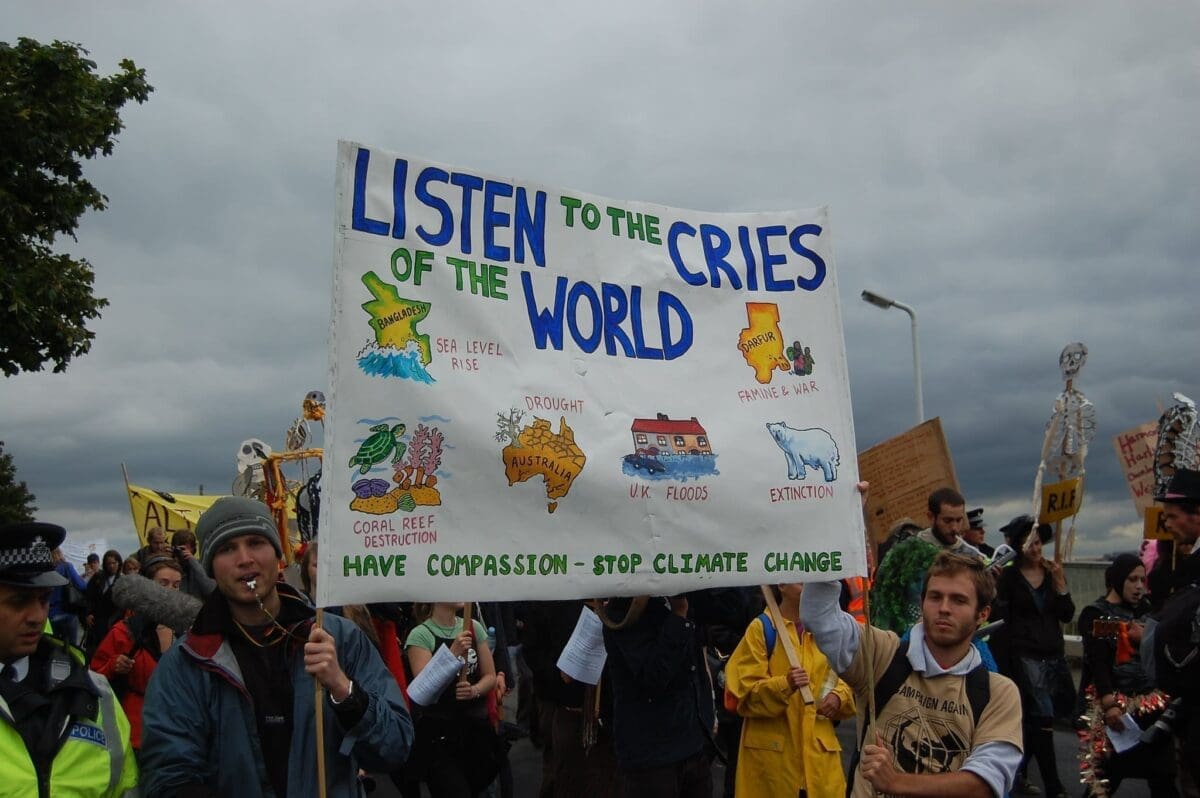 Hold fossil fuel companies accountable, Oregon! A climate protest in action by a climate camp