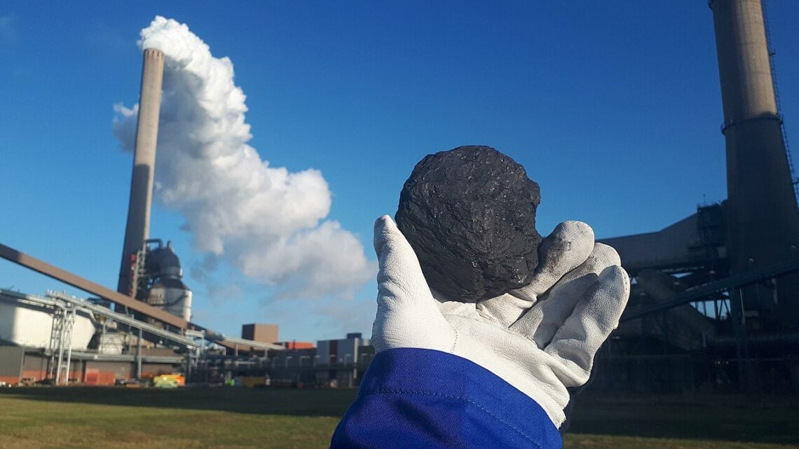Trump Forced Closing Michigan Coal-Fired Power Plant To Keep Running At $1M A Day. Coal-fired power plant